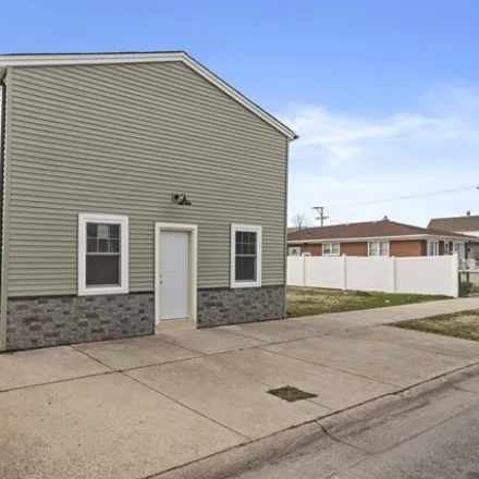 Buy this 6 bed house on 3824 Alder Street in East Chicago, IN 46312