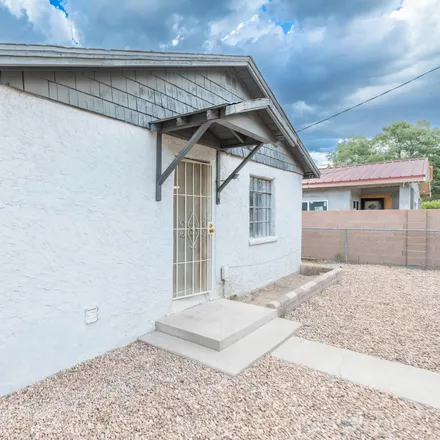 Buy this 2 bed house on 1421 Sloan Place Southwest in Armijo, NM 87105