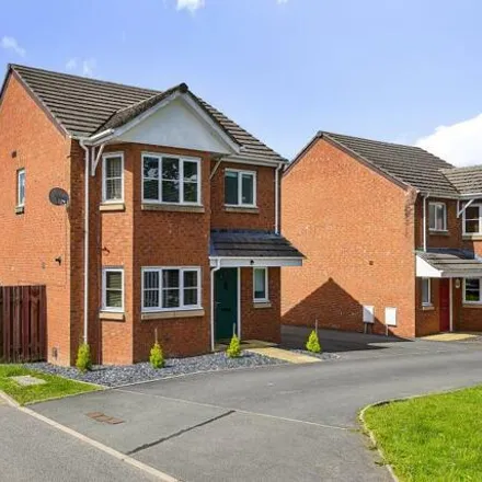 Buy this 3 bed house on Camddwr Rise in Llandrindod Wells, LD1 5BF