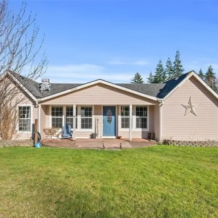 Buy this 2 bed house on 984 Cleveland Avenue in Raymond, WA 98577