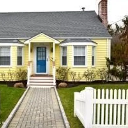 Rent this 3 bed house on 682 Lake Avenue in Bay Head, Ocean County