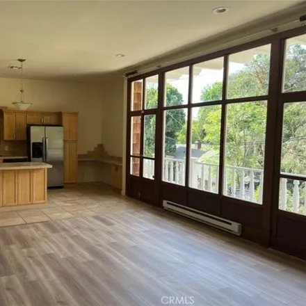 Image 3 - 21180 Lopez Street, Los Angeles, CA 91364, USA - Apartment for rent