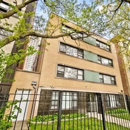 Rent this 1 bed apartment on 6005-6007 North Kenmore Avenue in Chicago, IL 60660