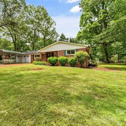 Image 1 - 121 Twitty Ln, Statesville, North Carolina, 28625 - House for sale