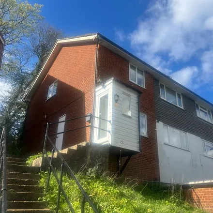 Rent this 2 bed apartment on The Hill in Tandridge, CR3 6SA
