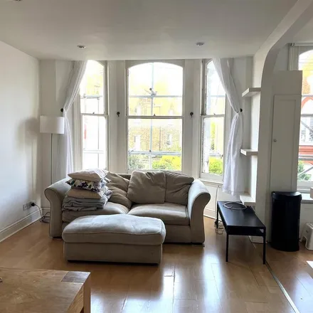 Image 3 - Atherfold Road, Stockwell Park, London, SW9 9LL, United Kingdom - Apartment for rent