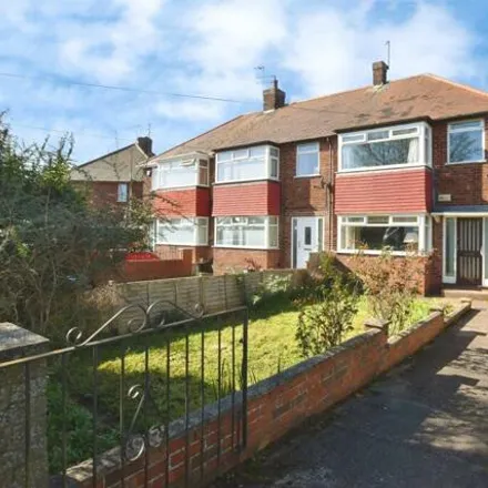 Buy this 3 bed duplex on Anlaby Primary School in First Lane, Hull