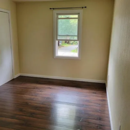 Rent this 1 bed room on 8165 Willow Street in East Windsor, Windsor