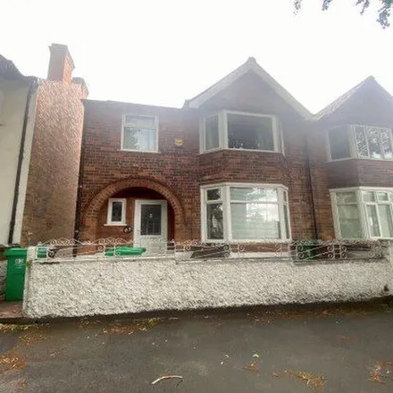 Rent this 6 bed apartment on 147 Rolleston Drive in Nottingham, NG7 1JZ