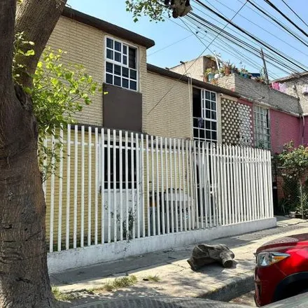 Buy this 3 bed duplex on Avenida 604 in Gustavo A. Madero, 07990 Mexico City
