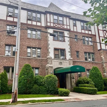 Buy this 1 bed condo on 412 Munro Avenue in Village of Mamaroneck, NY 10543