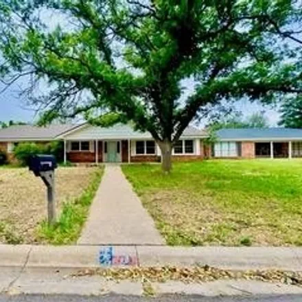 Rent this 4 bed house on 93 Belfield Court in Midland, TX 79705