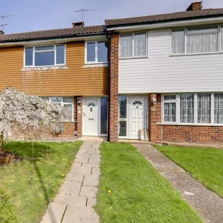 Rent this 3 bed townhouse on 1 Guildford Close in Worthing, BN14 7LR