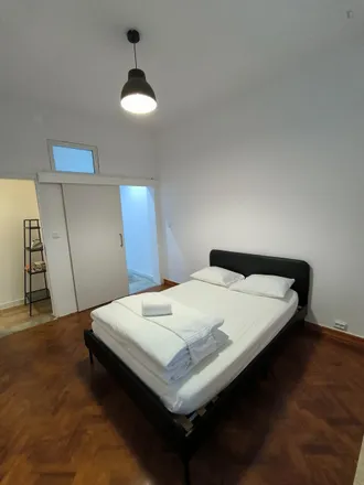 Rent this 2 bed apartment on Rua de Sapadores 115 in 1170-339 Lisbon, Portugal
