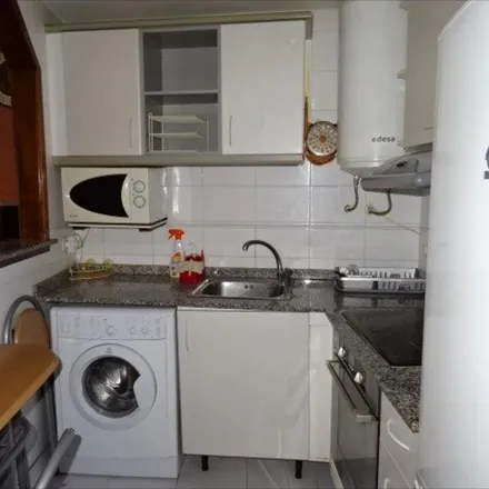 Image 5 - Carrer de Paterna, 46920 Mislata, Spain - Apartment for rent