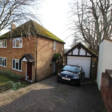 Rent this 2 bed apartment on Rectory Avenue in High Wycombe, HP13 6HA