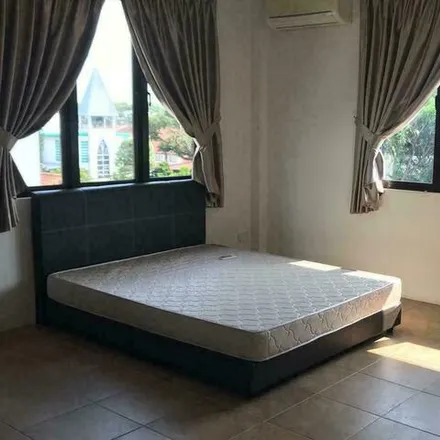 Rent this 1 bed room on 42 Jalan Malu-malu in Sembawang Springs Estate, Singapore 769468