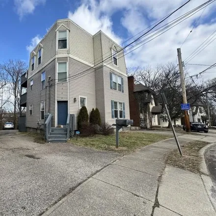Image 1 - 3254 Berwyn Place, Cincinnati, OH 45209, USA - Apartment for rent