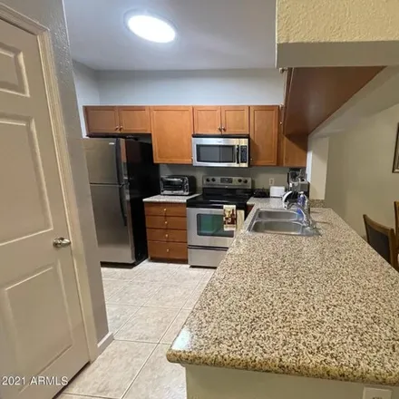 Image 8 - 5330 East Washington Street, Phoenix, AZ 85034, USA - Apartment for rent
