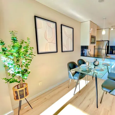 Image 3 - Gastown, Vancouver, BC V6B 0B9, Canada - Condo for rent