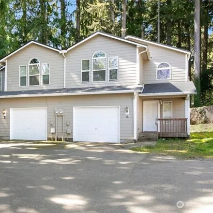Buy this studio house on 1219 2nd Avenue Southwest in Tumwater, WA 98512