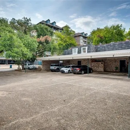 Image 3 - 2704 San Pedro Street, Austin, TX 78705, USA - Townhouse for sale