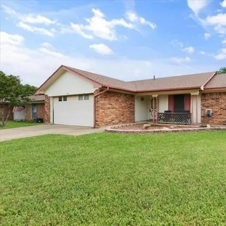 Buy this 3 bed house on 1414 Breckenridge Road in Mansfield, TX 76063