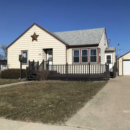 Buy this 3 bed house on 98 Bigelow Avenue in New Hampton, IA 50659