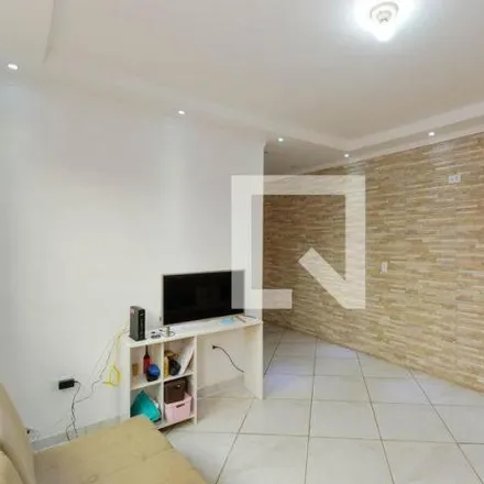 Rent this 2 bed house on Rua Olivanca in Pimentas, Guarulhos - SP