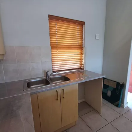 Rent this 2 bed apartment on Racecourse Road in Royal Ascot, Milnerton