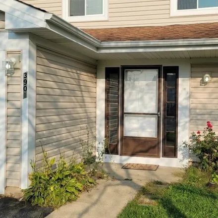 Image 2 - 3909 Springlake Drive, Hanover Park, DuPage County, IL 60133, USA - House for rent