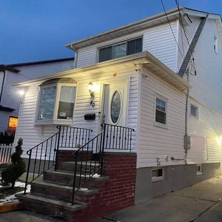 Rent this 4 bed house on 40 S 16th St in New Hyde Park, New York