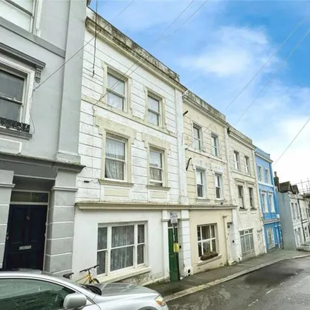 Buy this 3 bed townhouse on Gensing Road in St Leonards, TN38 0HE