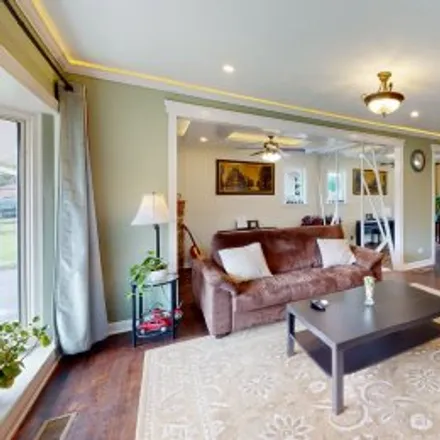 Buy this 3 bed apartment on 440 Illinois Boulevard in Golden Corridor, Hoffman Estates