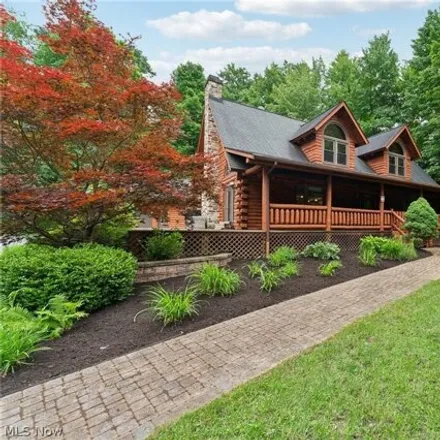 Image 3 - 16555 Auburn Rd, Chagrin Falls, Ohio, 44023 - House for sale