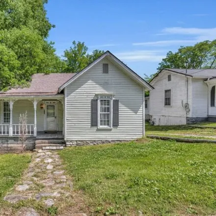 Buy this 2 bed house on 412 W 12th St in Columbia, Tennessee