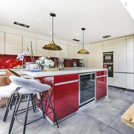 Rent this 5 bed house on Belleville Road in London, SW11 6QT