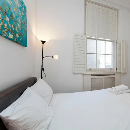 Rent this 1 bed apartment on 160 Old Brompton Road in London, SW5 0LJ