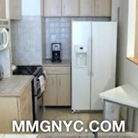 Image 1 - Radio City Post Office, 322 West 52nd Street, New York, NY 10019, USA - Apartment for rent