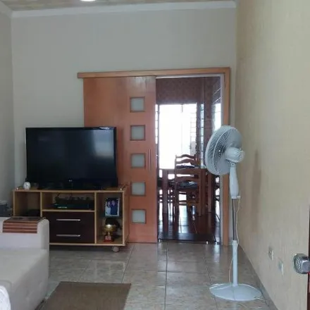 Buy this 3 bed house on Rua Campinas in Vila Galvão, Guarulhos - SP