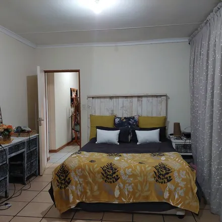 Image 6 - Waterblom Street, West Acres, Mbombela, 1211, South Africa - Apartment for rent