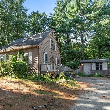 Buy this 4 bed house on 418 Partridge Street in Franklin, MA 02053