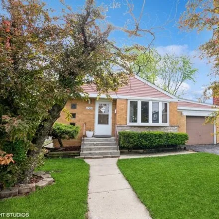 Buy this 3 bed house on 7919 South Kenneth Avenue in Chicago, IL 60652