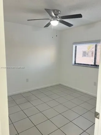 Image 9 - 7722 West 29th Way, Hialeah, FL 33018, USA - Apartment for rent