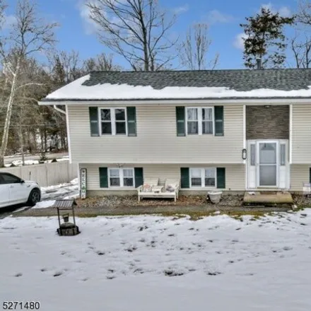 Buy this 4 bed house on 25 Cedar Terrace in Vernon Valley, Vernon Township