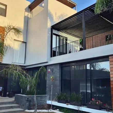 Buy this 4 bed house on Condesa Juriquilla in Delegaciön Santa Rosa Jáuregui, 76100 El Nabo