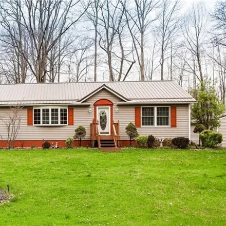 Buy this 3 bed house on 501 Lakeview Road in South Shenango Township, Crawford County
