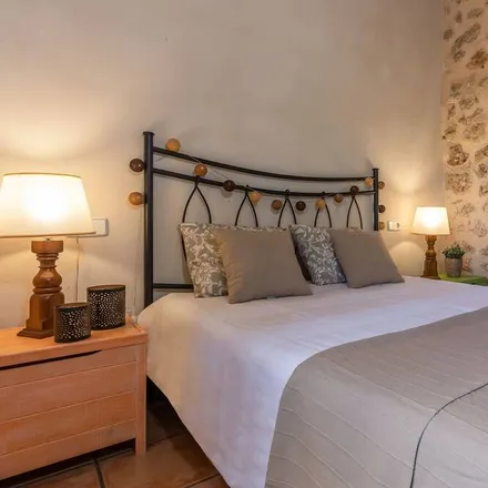 Rent this 2 bed house on 07518 Lloret de Vistalegre