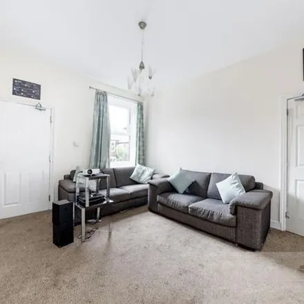 Image 4 - Shortridge Terrace, Newcastle upon Tyne, NE2 2JJ, United Kingdom - Apartment for rent