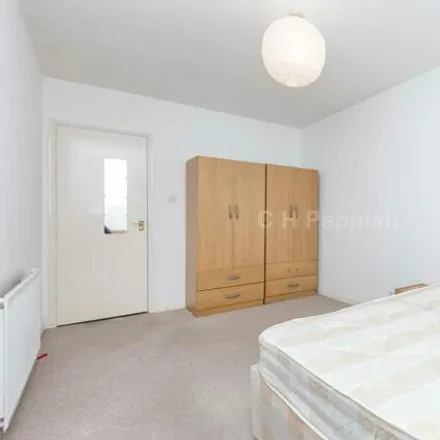 Image 7 - Goldfinch Court, 713 Finchley Road, Childs Hill, London, NW11 8AT, United Kingdom - Room for rent
